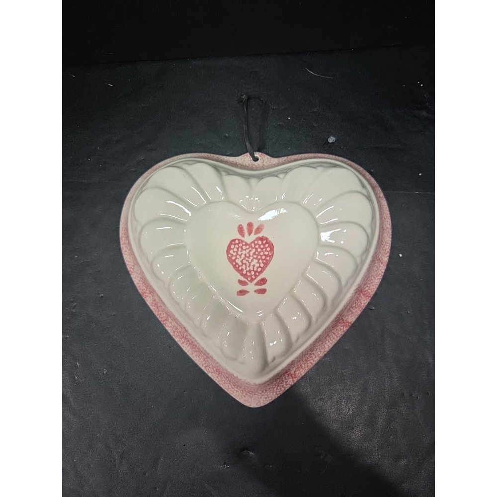 Hartstone Huge‎ Heart Ceramic Wall Decor, 9.25", Speckled Puff Sponge Wall Art